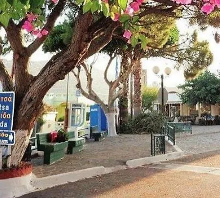 Galinis אכסניה Paradeísion